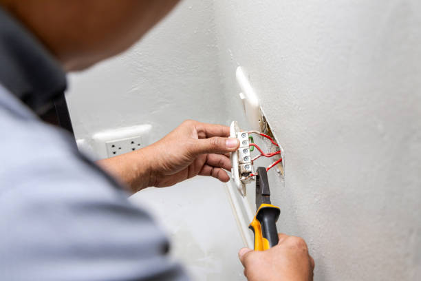 Professional Electrician in Lake City, FL